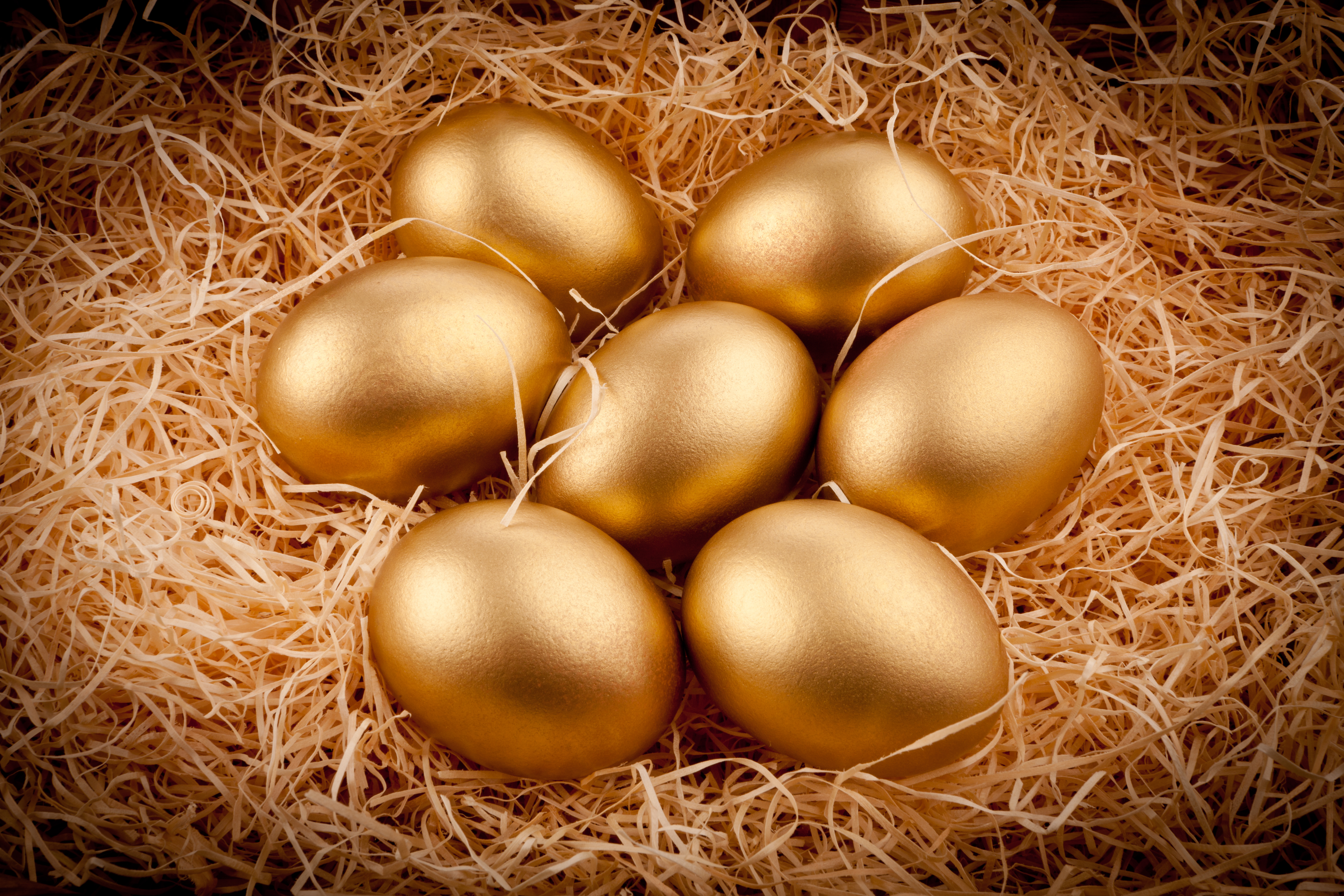 Золотая кура. Золотое яичко Курочка Ряба. Курочка несущая золотые яйца. Золотое яйцо. Золотые яйцы.